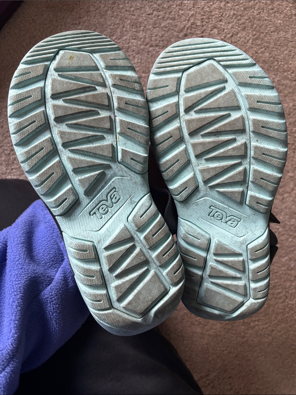 Teva hurricane sandals, 8 - Picture 3 of 7